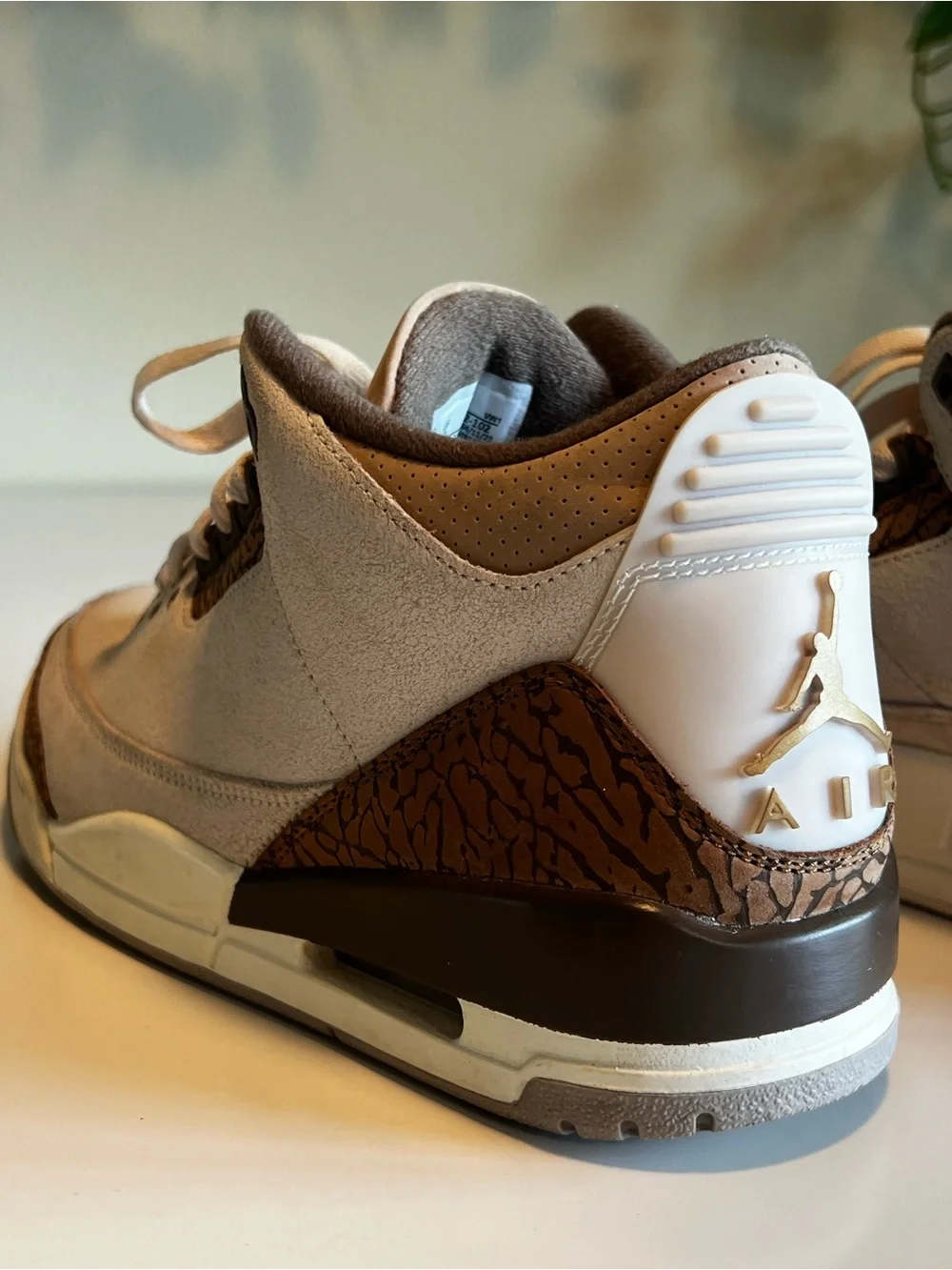 Air Jordan 3 Jordan - Brown/Metallic Gold